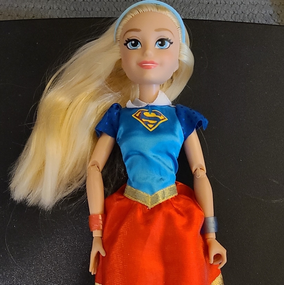 DC SuperHero Girls 18in Action Pose Supergirl Doll